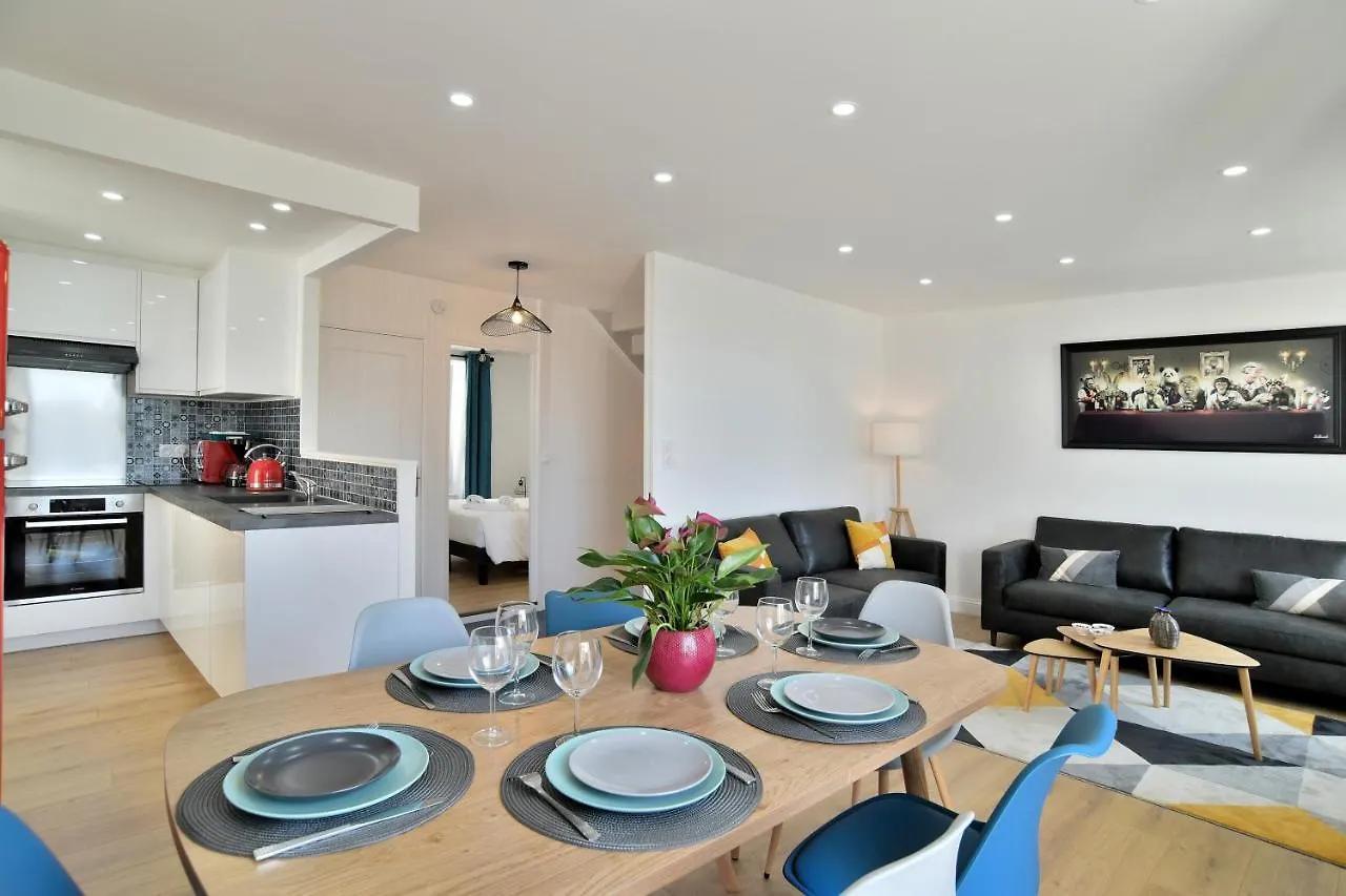 Le Gite Du Chateau - Duplex En Centre-Ville Dinan Apartament